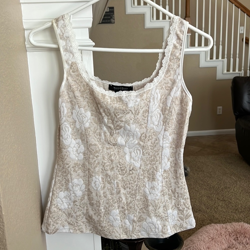 NWT CORSET LIKE TANK TOP
